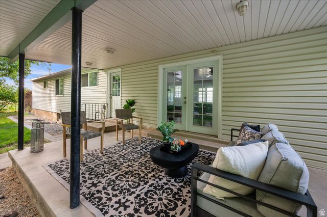 185 E SOUTH WEBER DR, South Weber, UT 84405