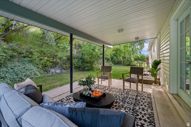 185 E SOUTH WEBER DR, South Weber, UT 84405