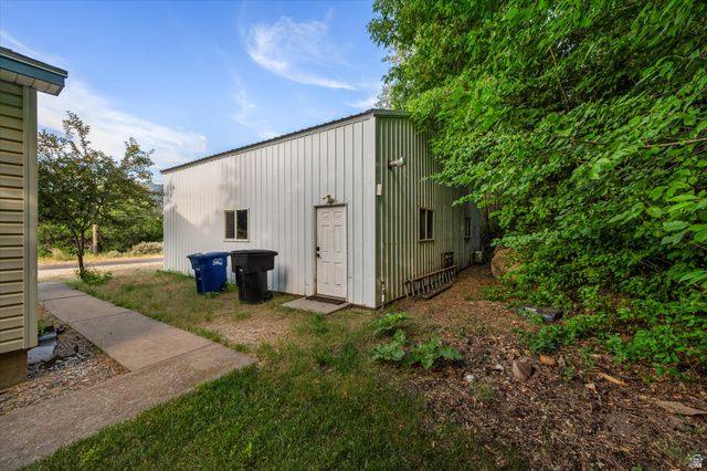 185 E SOUTH WEBER DR, South Weber, UT 84405