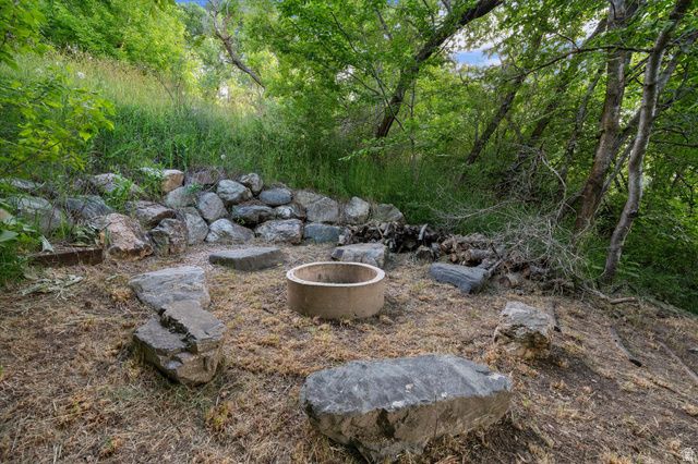 185 E SOUTH WEBER DR, South Weber, UT 84405