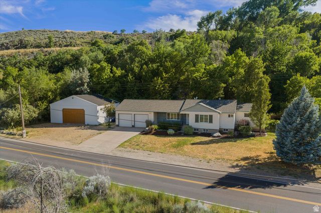 185 E SOUTH WEBER DR, South Weber, UT 84405