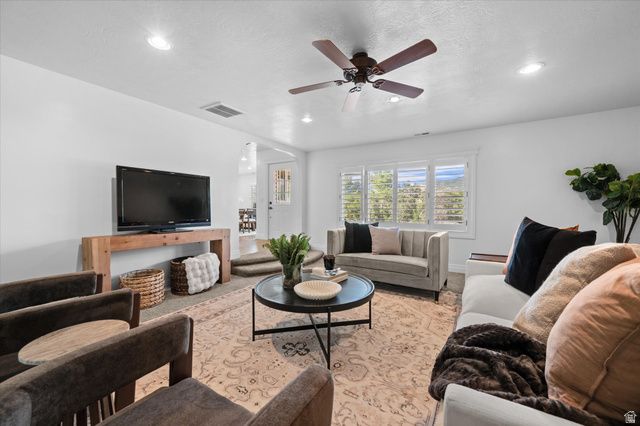 185 E SOUTH WEBER DR, South Weber, UT 84405