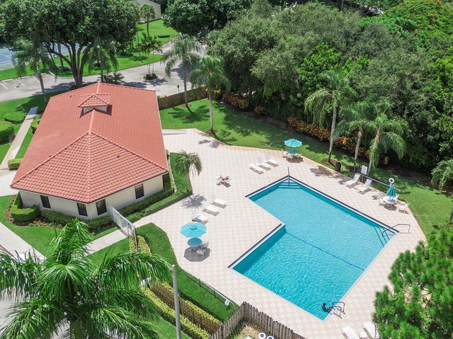 3127 Kingswood Terrace, Boca Raton, FL 33431