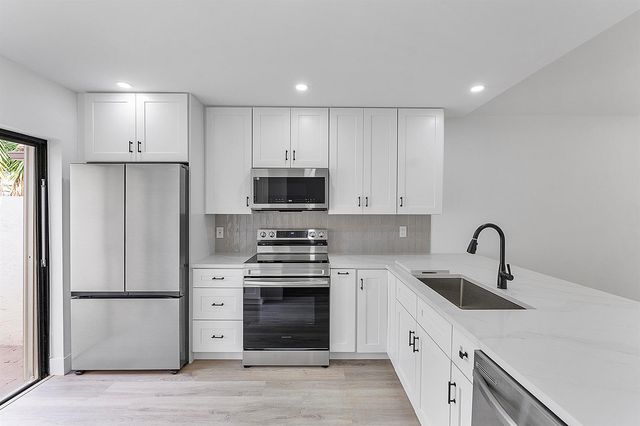 3127 Kingswood Terrace, Boca Raton, FL 33431
