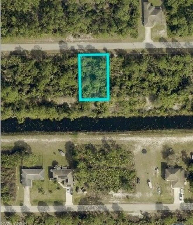 930 Kanuga Street E, Lehigh Acres, FL 33974