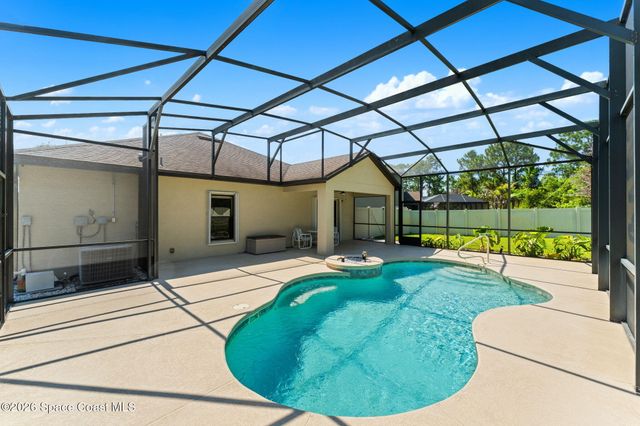 1280 Dillard Drive SE, Palm Bay, FL 32909
