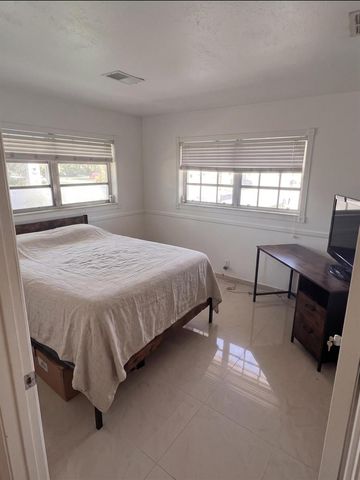 1230 NE 26th Terrace, Pompano Beach, FL 33062