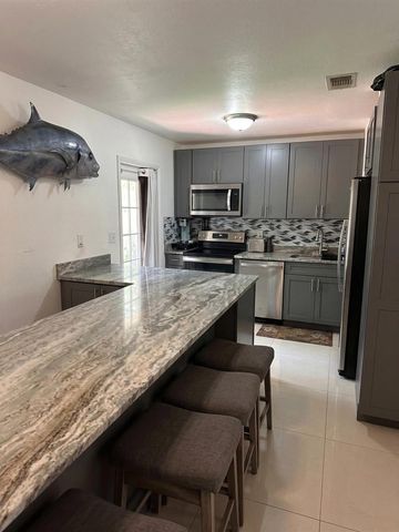 1230 NE 26th Terrace, Pompano Beach, FL 33062