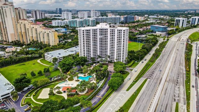 3300 NE 191st Street 114, Aventura, FL 33180