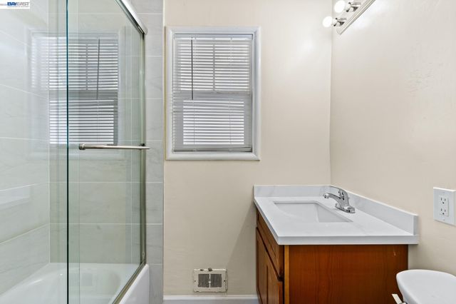 22844 Alice St, Hayward, CA 94541