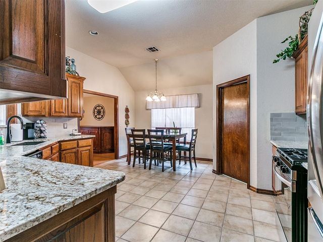 4120 Pine Hill Road, Norman, OK 73072