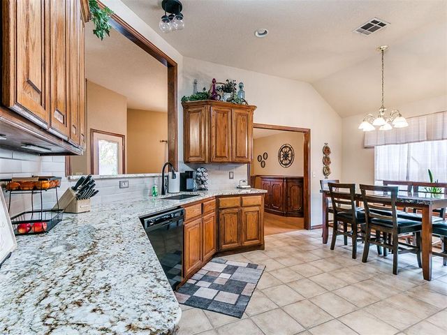 4120 Pine Hill Road, Norman, OK 73072