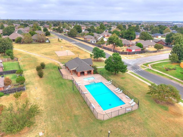 4120 Pine Hill Road, Norman, OK 73072