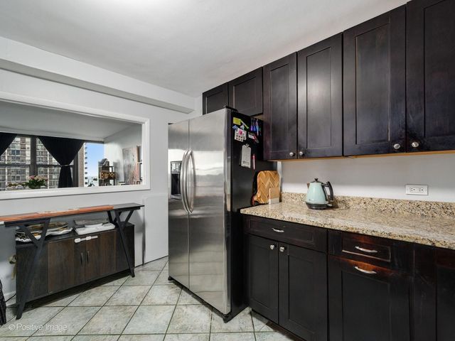 5801 N Sheridan Road 16B, Chicago, IL 60660