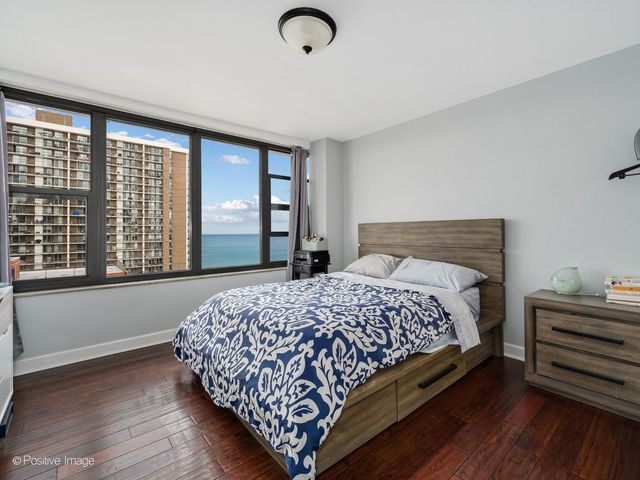 5801 N Sheridan Road 16B, Chicago, IL 60660