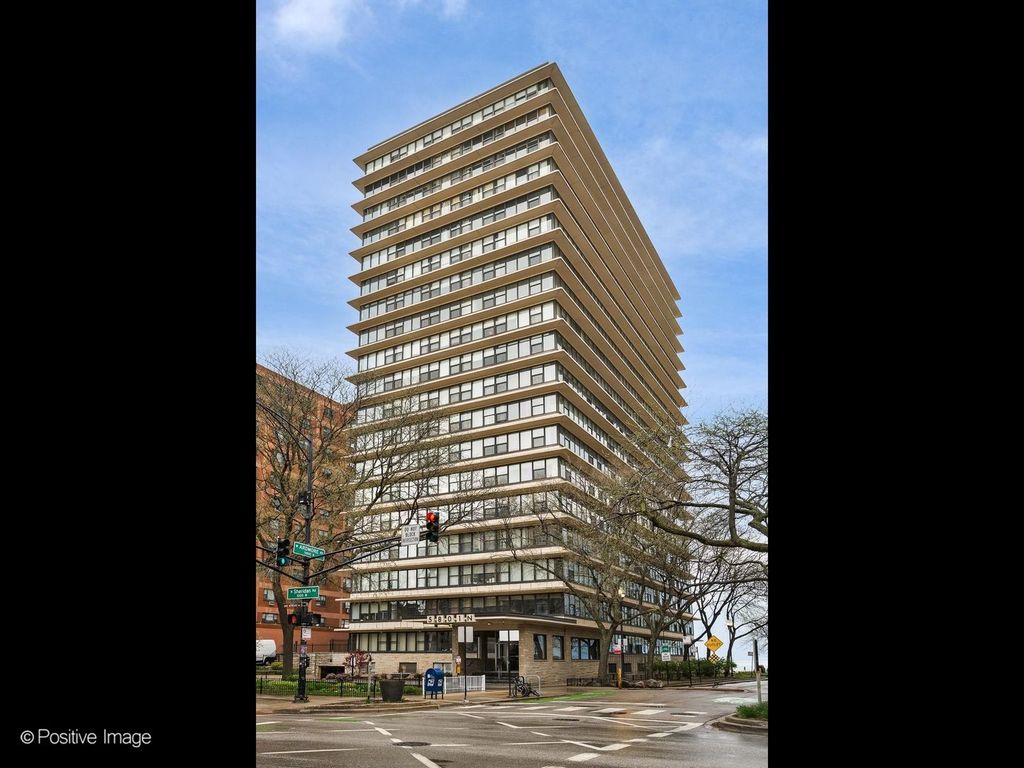 5801 N Sheridan Road 16B, Chicago, IL 60660