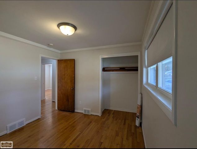 24705 Raven Street, Eastpointe, MI 48021