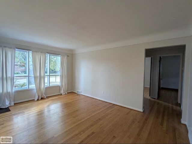 24705 Raven Street, Eastpointe, MI 48021