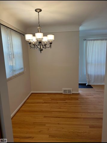 24705 Raven Street, Eastpointe, MI 48021