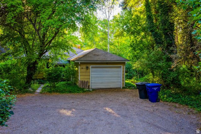 2571 E HILLSDEN DR, Salt Lake City, UT 84117