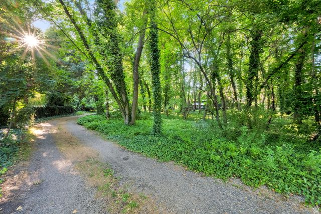 2571 E HILLSDEN DR, Salt Lake City, UT 84117