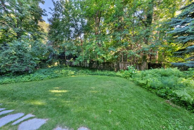 2571 E HILLSDEN DR, Salt Lake City, UT 84117