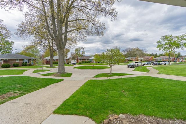 22240 Milgrom Court, St Clair Shores, MI 48081