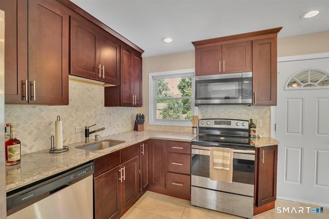 221 Monroe Street, East Hartford, CT 06118