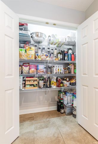 5820 Waterstone Drive, Newburgh, IN 47630