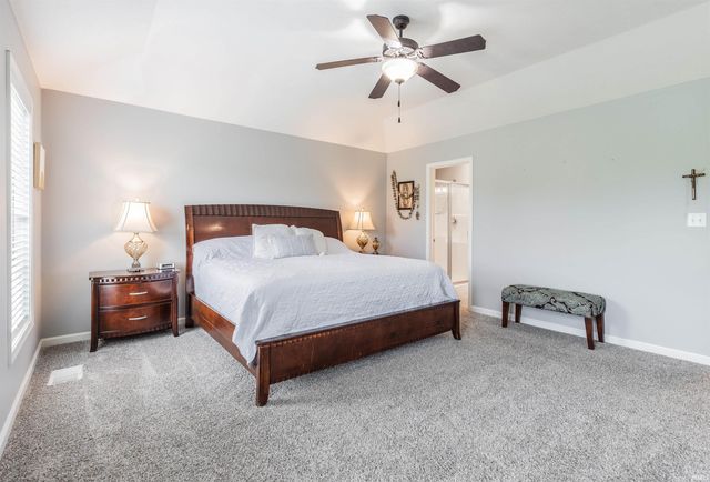 5820 Waterstone Drive, Newburgh, IN 47630