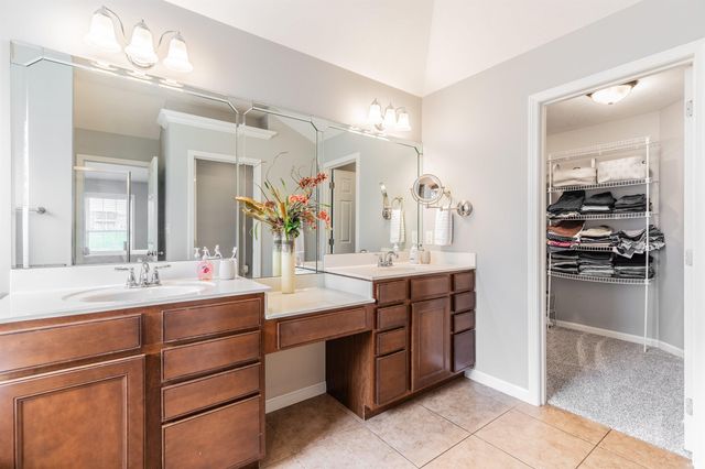 5820 Waterstone Drive, Newburgh, IN 47630