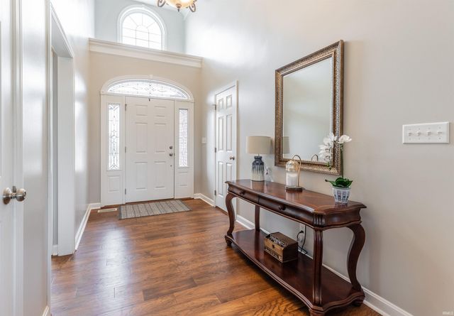 5820 Waterstone Drive, Newburgh, IN 47630
