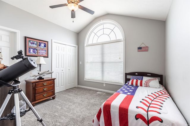 5820 Waterstone Drive, Newburgh, IN 47630