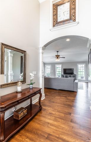 5820 Waterstone Drive, Newburgh, IN 47630