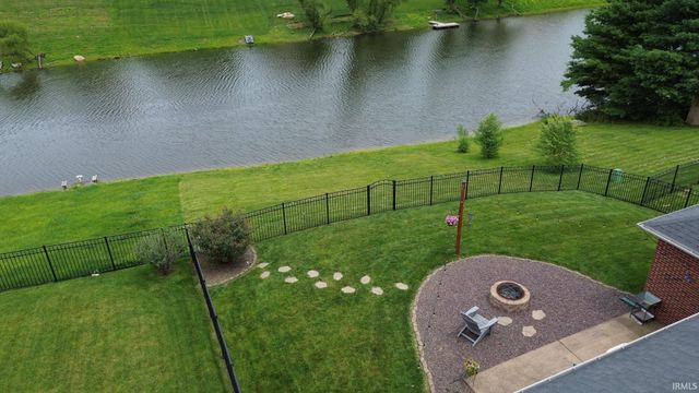 5820 Waterstone Drive, Newburgh, IN 47630