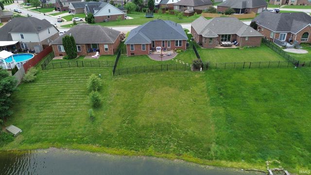 5820 Waterstone Drive, Newburgh, IN 47630