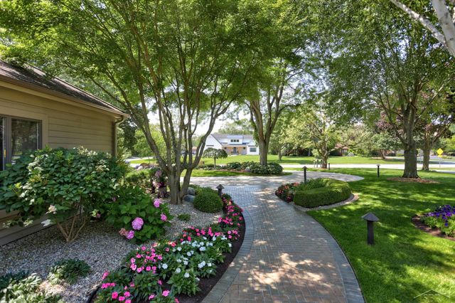 210 Golfview Drive, Saginaw Twp, MI 48638
