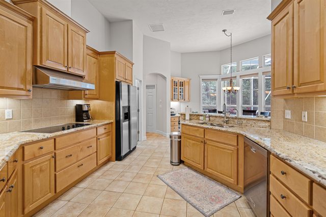 3212 SW 98th Dr, Gainesville, FL 32608