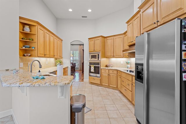 3212 SW 98th Dr, Gainesville, FL 32608