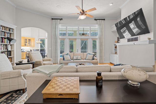 3212 SW 98th Dr, Gainesville, FL 32608