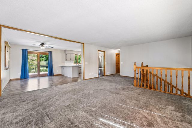2621 Emerald Lane, Shakopee, MN 55379