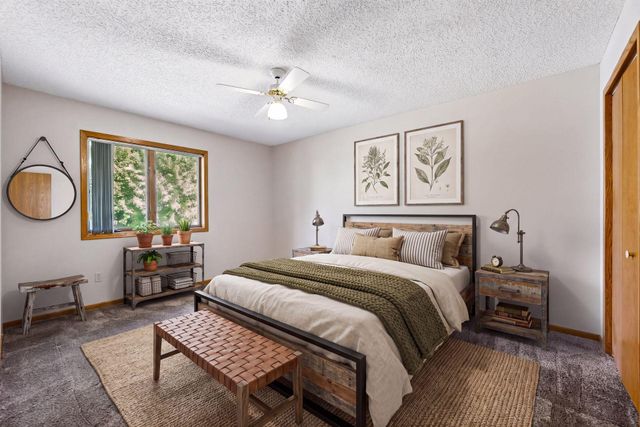 2621 Emerald Lane, Shakopee, MN 55379