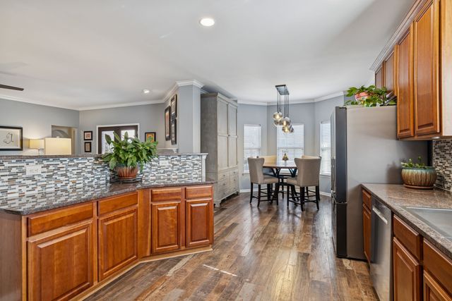 932 Century Oak Dr, Nashville, TN 37211