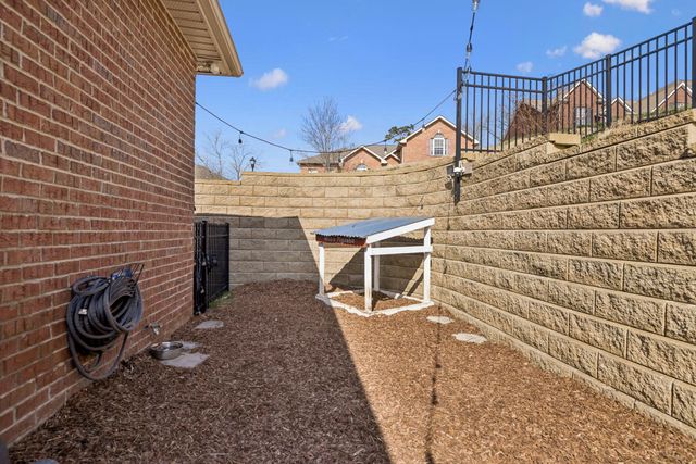 932 Century Oak Dr, Nashville, TN 37211