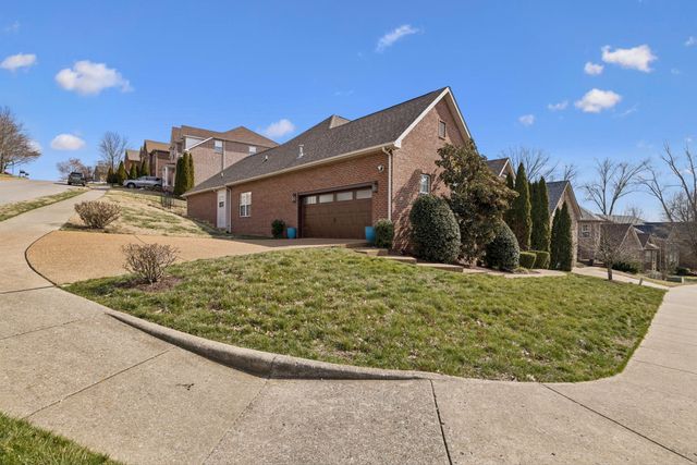932 Century Oak Dr, Nashville, TN 37211