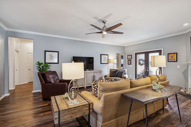 932 Century Oak Dr, Nashville, TN 37211