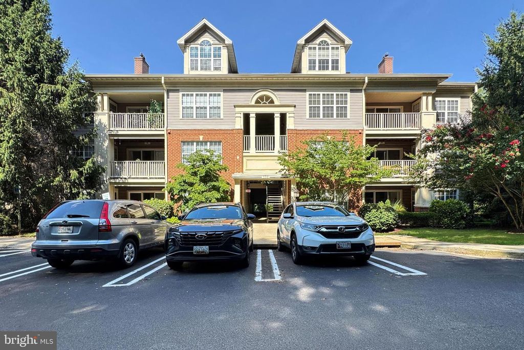 103 TIMBERBROOK LN #104, Gaithersburg, MD 20878