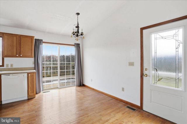 316 E RIDGE LOOP RD, Romney, WV 26757