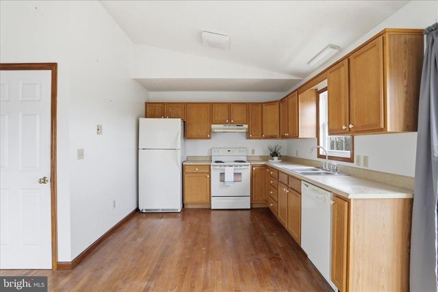 316 E RIDGE LOOP RD, Romney, WV 26757