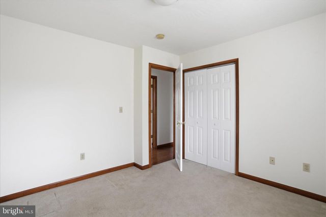 316 E RIDGE LOOP RD, Romney, WV 26757